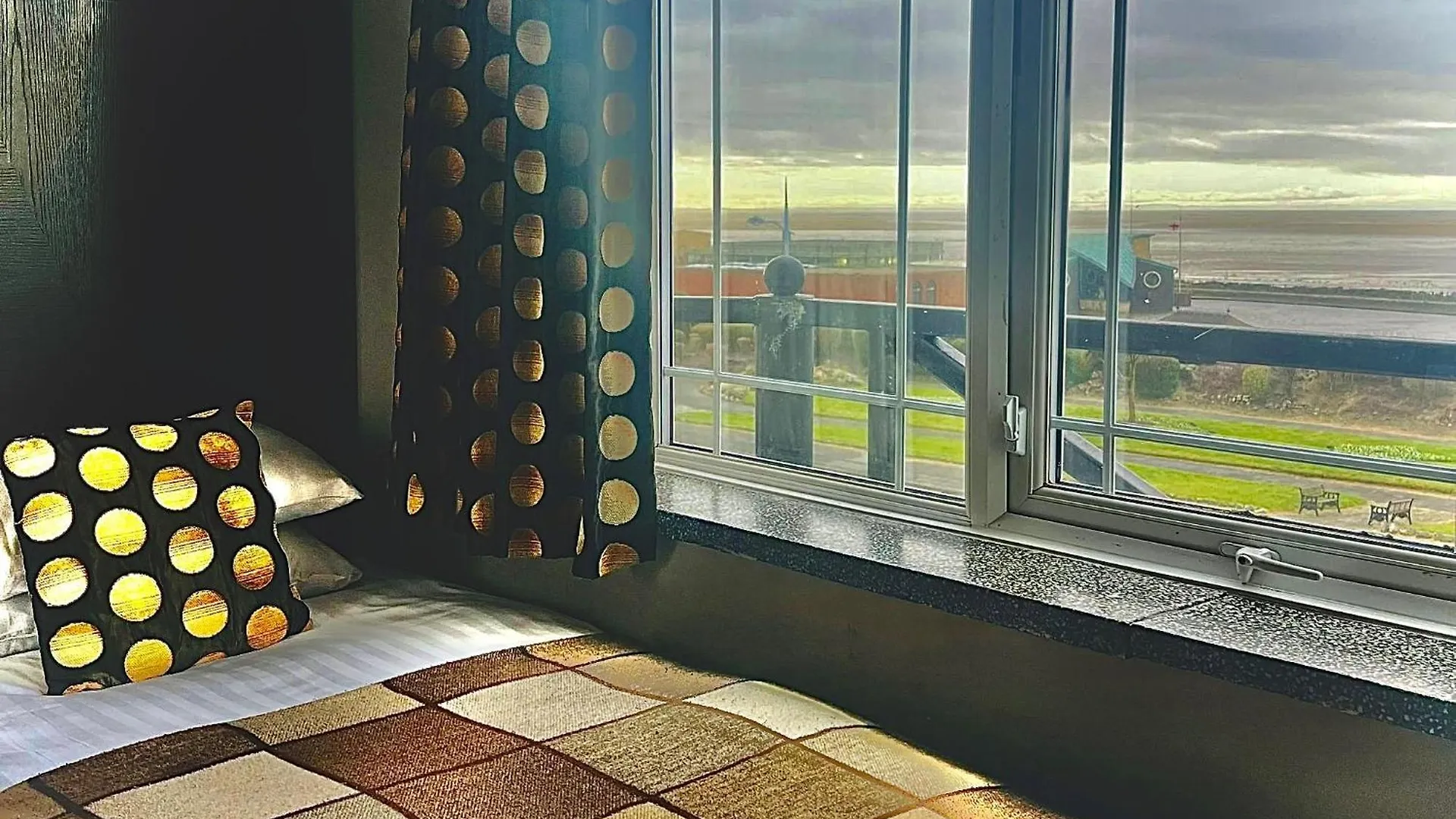 Inn On The Prom At The Fernlea Hotel Lytham St Annes