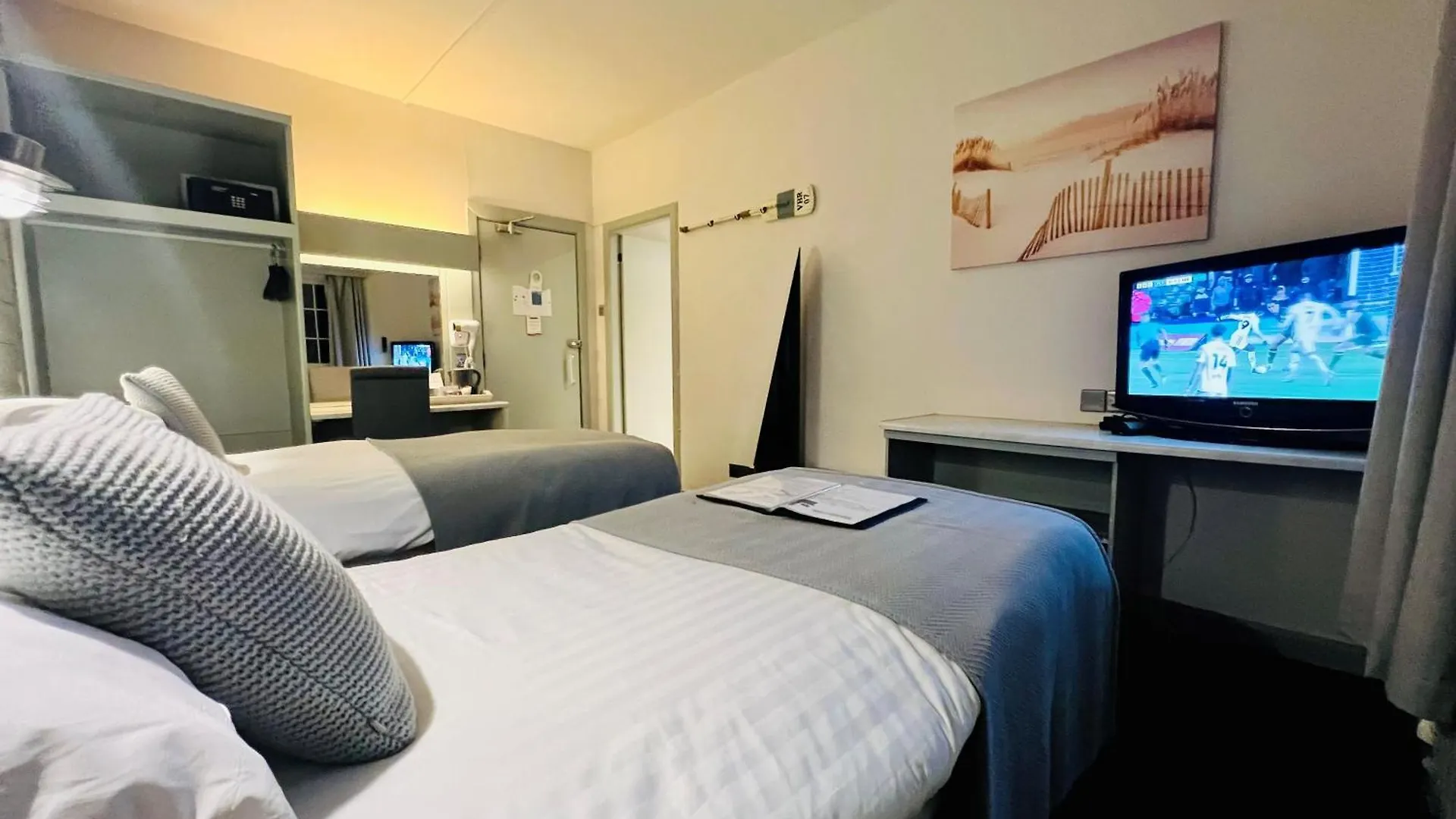 Inn On The Prom At The Fernlea Hotel Lytham St Annes United Kingdom