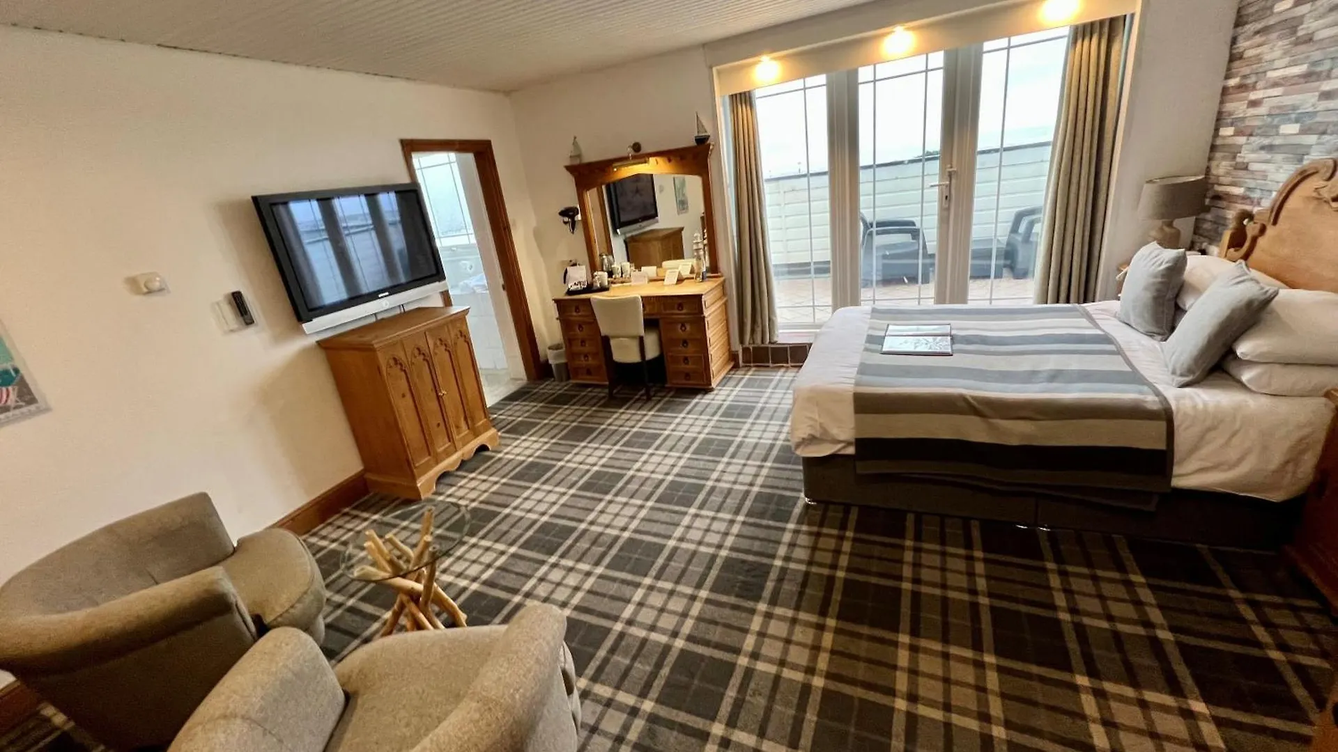 Inn On The Prom At The Fernlea Hotel Lytham St Annes